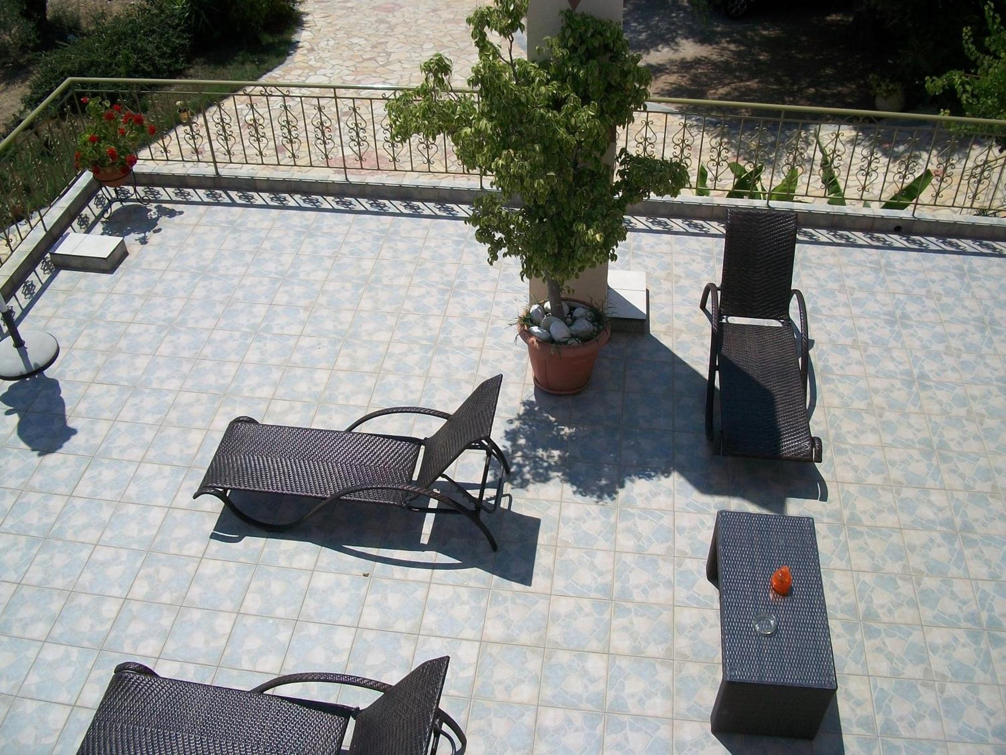 Ramona Apartment Lourdata  Exterior photo